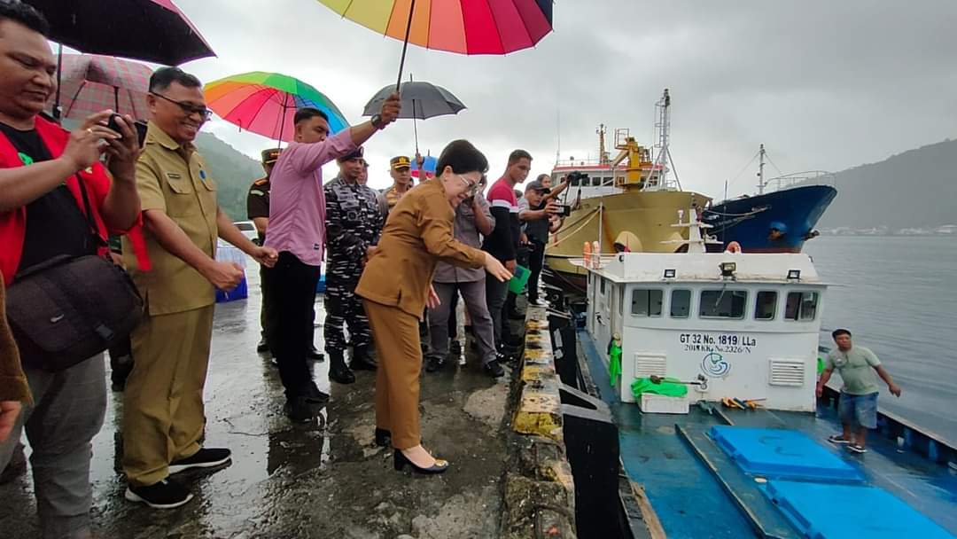 Sangihe Melakukan Expor Perdana Ikan ke Negara Philipine