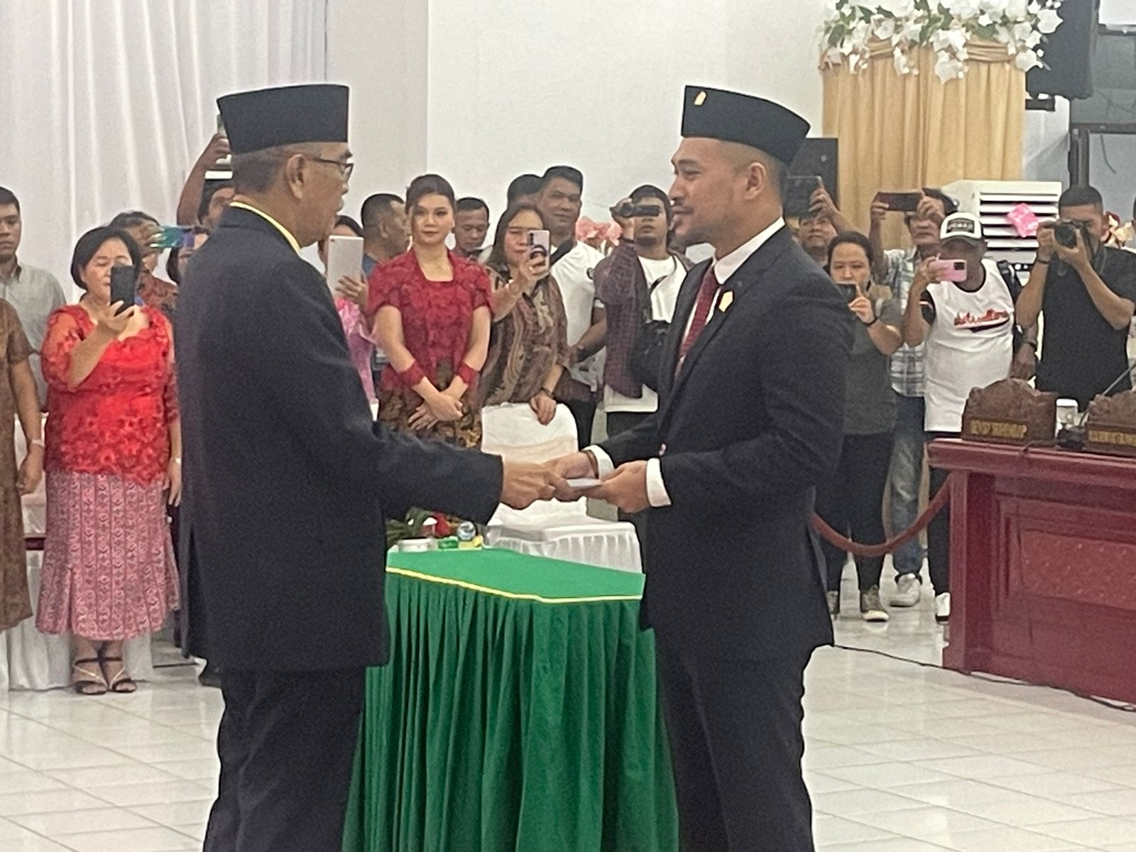 Marvel Dicky Makagansa Resmi Menjadi Anggota DPRD Kab. Sangihe Gantikan Maxiver Ronald Lomboh