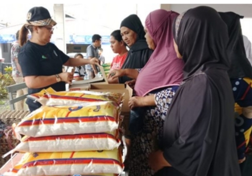 Pemerintah Kabupaten Sangihe Melaksanakan Gerakan Pangan Murah di Kecamatan Tahuna Timur