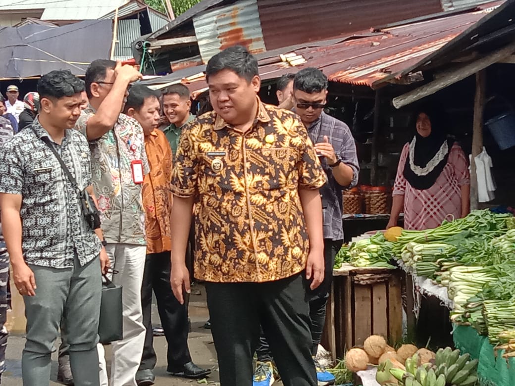 Wakil Bupati Kepulauan Sangihe Gelar Sidak Pasar, Harga Bahan Pokok Masih Wajar