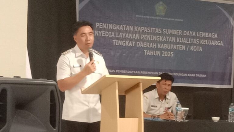 Bupati Michael Thungari Buka Kegiatan Peningkatan Kualitas Sumber Daya Keluarga di Sangihe